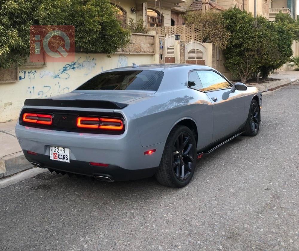 Dodge Challenger